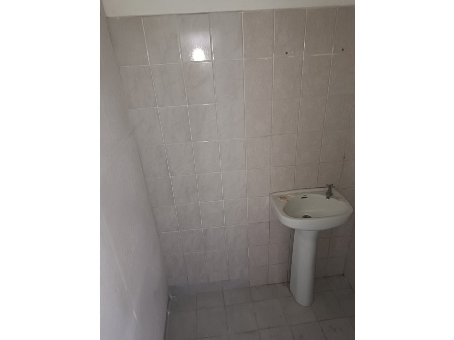 Se alquila excelente dpto. – planta baja