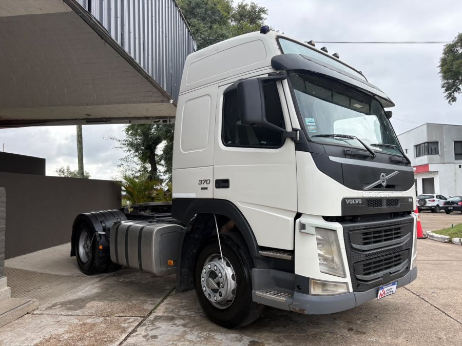 VOLVO FM 370 4X2 T