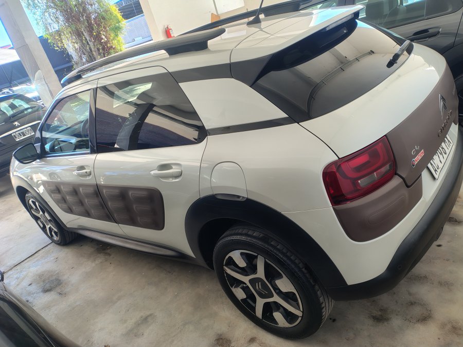 Vendo Citroen C4 Cactus Shine 1.2 Puretech AT6