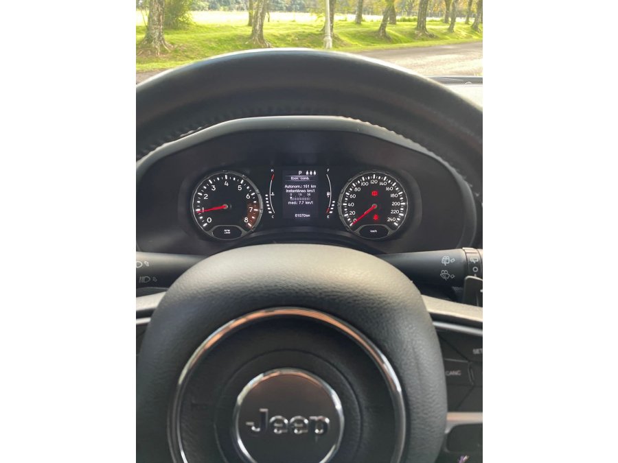 VENDO JEEP RENEGADE LONGITUDE -  1.8 Nafta - Mod.2020