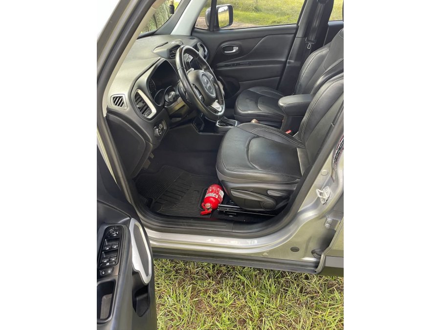 VENDO JEEP RENEGADE LONGITUDE -  1.8 Nafta - Mod.2020