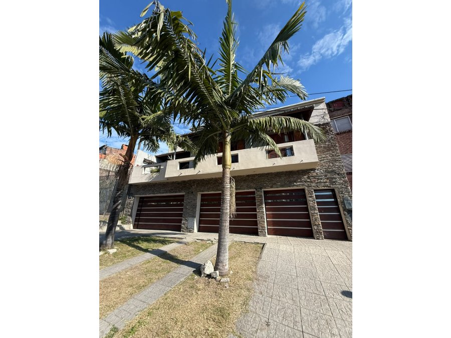 Zona Plaza Italia – Casa en Venta