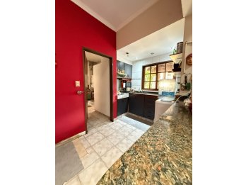 Zona Plaza Italia – Casa en Venta