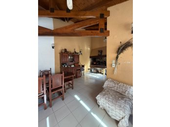 Zona Plaza Italia – Casa en Venta