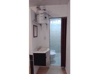 Alquilo dpto. interno, Febre y Diagonal Corrales, para 1 P.
