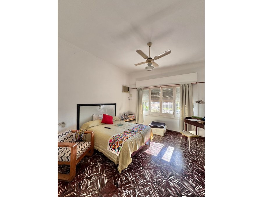 🏡✨ **CASA EN VENTA – AMPLIO TERRENO Y EXCELENTE CALIDAD