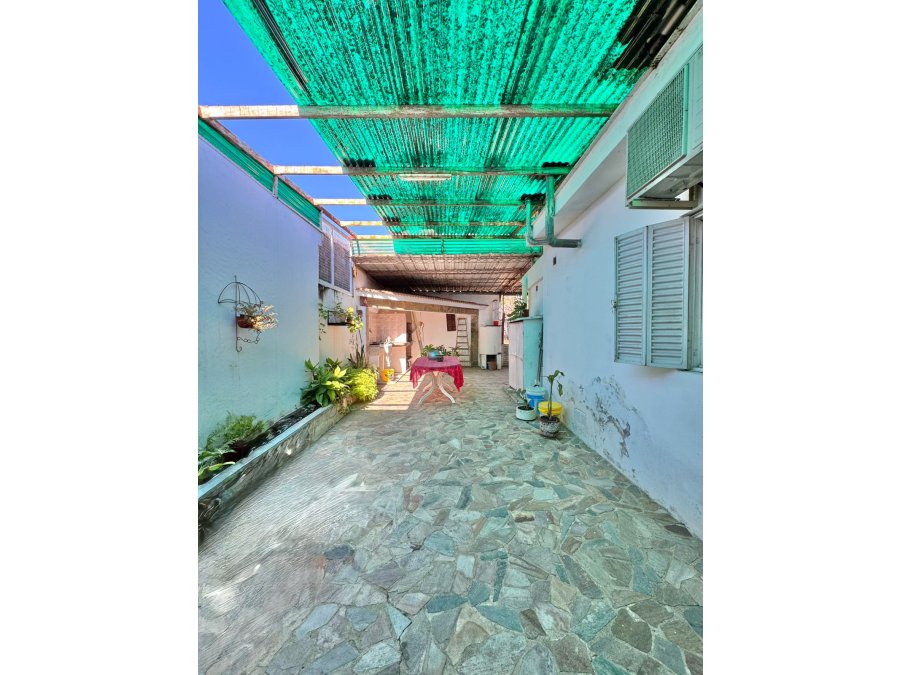 🏡✨ **CASA EN VENTA – AMPLIO TERRENO Y EXCELENTE CALIDAD