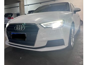 Audi A3 sportback 1.4 T FSI 5 puertas.IMPECABLE.-