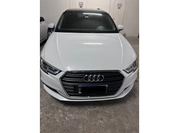 Audi A3 sportback 1.4 T FSI 5 puertas.IMPECABLE.-