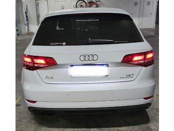 Audi A3 sportback 1.4 T FSI 5 puertas.IMPECABLE.-