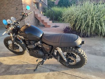 TRIUMPH STREET SCRAMBLER 900. GRAN OPORTUNIDAD..-