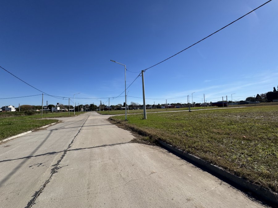 Lote 450 m² | Todos los servicios | Zona Triangular Oro Verd