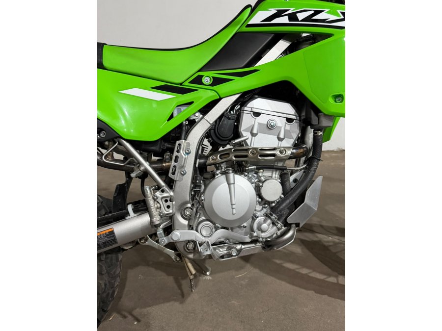 VENDO KLX 300 2025 CON 2000 KM