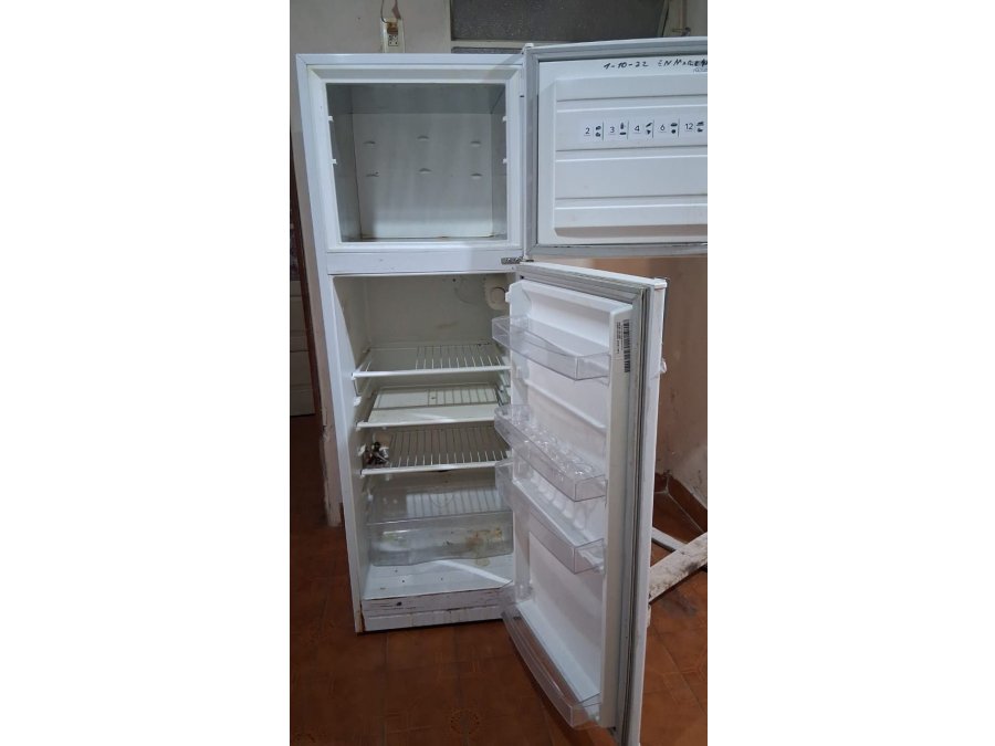 HELADERA $ 80000