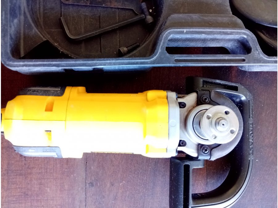 Lustradora Lijadora Dewalt DWP849X