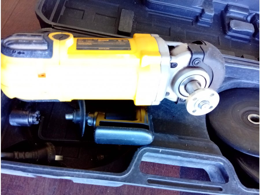 Lustradora Lijadora Dewalt DWP849X