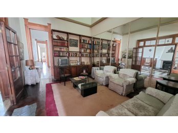 SE VENDE IMPORTANTE PROPIEDAD