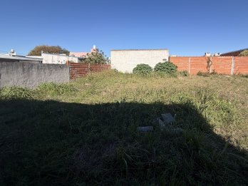 VENDO TERRENO 600 M² con edificación– Av. Eslovenia e Illia