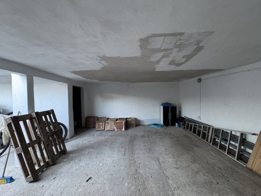 SE VENDE CASA DE 3 DORMITORIOS MODERNA ZONA THOMPSON