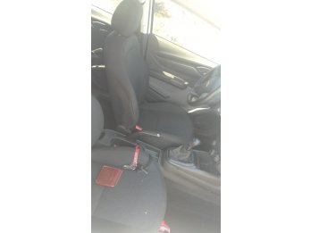 Chevrolet Onix impecable