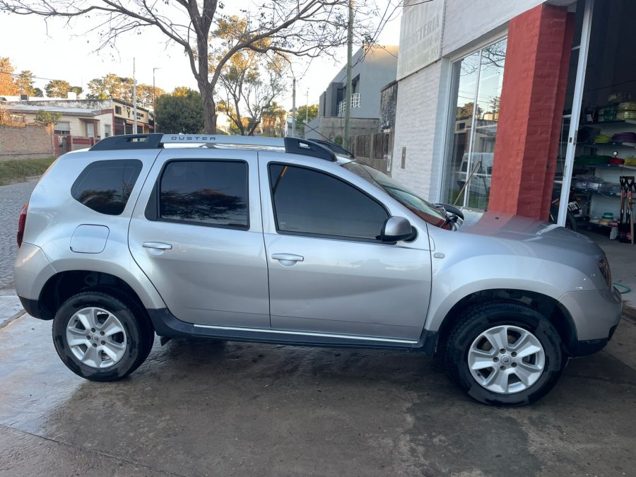 Duster 1.6 2018 89.000km. Vendo o permuto mayor-menor