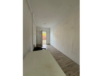 Francia y Borges - Casa a refaccionar + Lote lateral en Venta