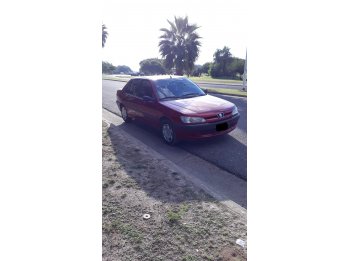 Vendo Peugeot 306 XR Sedán- Diésel