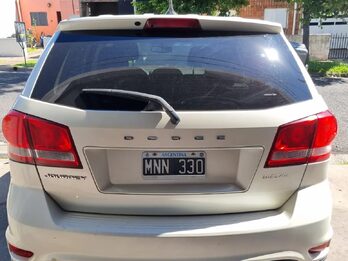 Vendo Dodge t.-Journey 2.4 170cv at. Oportunidad.-
