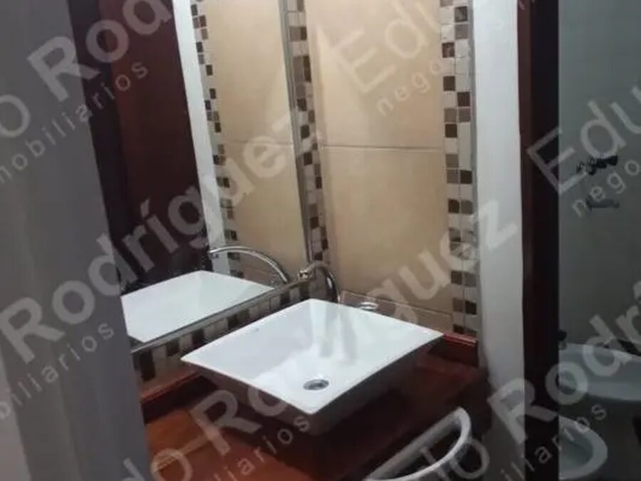 Se vende excelente dpto. Av. Alameda de la Federación casi Catamarca