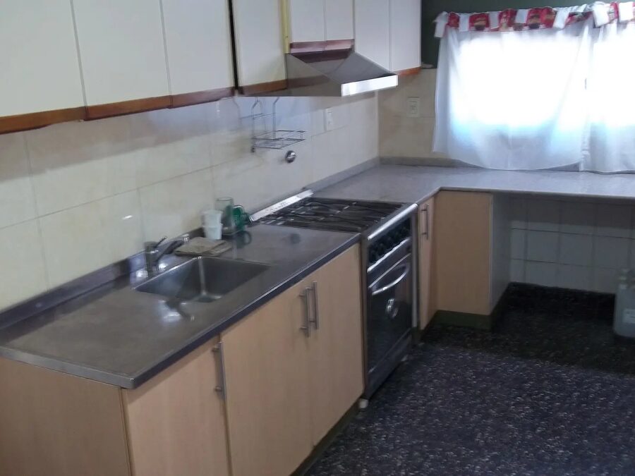 En venta excelente chalet z/Antonio Crespo
