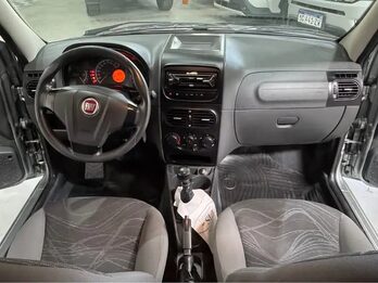 Fiat siena 2015