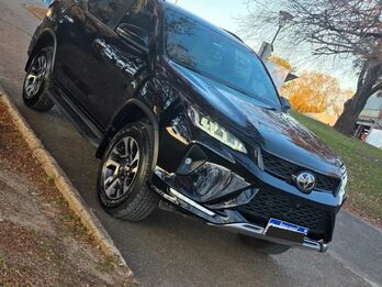 VENDO SW4 DIAMOND 2025 CON 20 MIL KM