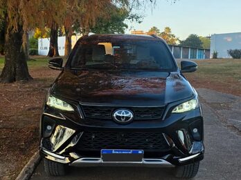 VENDO SW4 DIAMOND 2025 CON 20 MIL KM