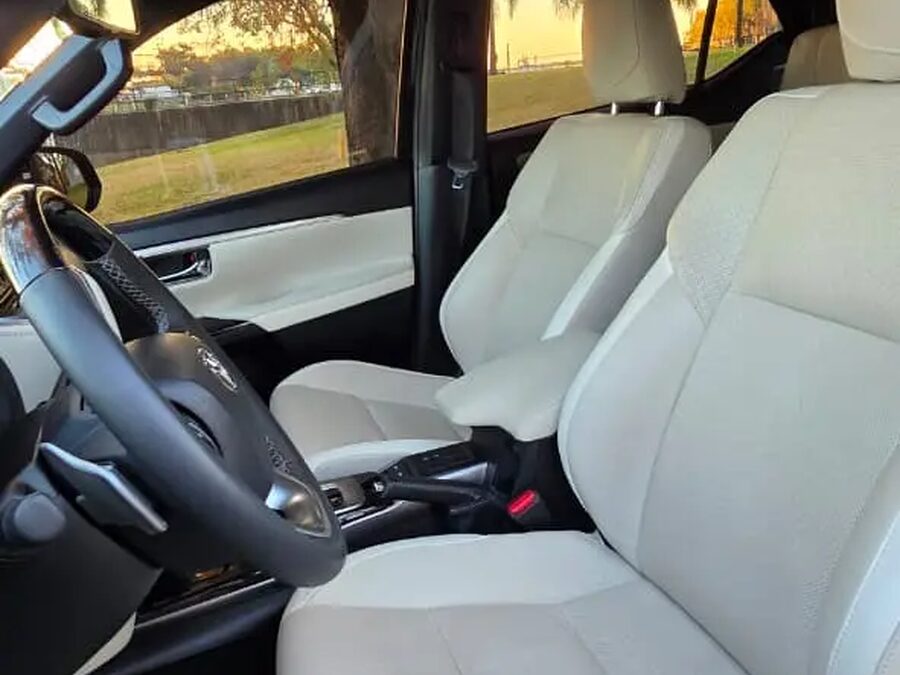 VENDO SW4 DIAMOND 2025 CON 20 MIL KM