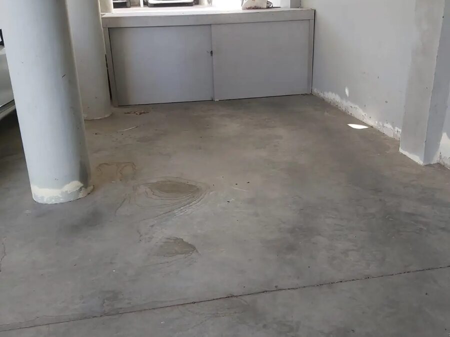SE VENDE SEMIPISO + COCHERA , ZONA CENTRO !!!!