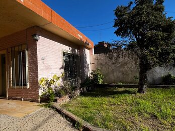 Casa en venta 25 de Mayo
