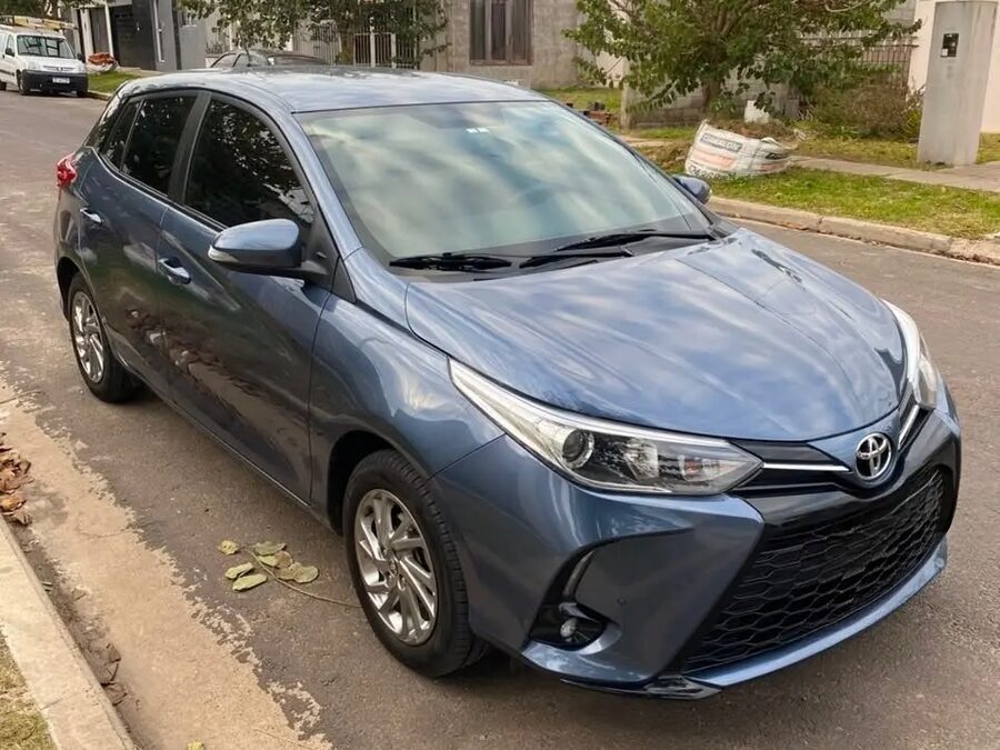 Vendo Toyota Yaris XLS. Recibo menor valor!