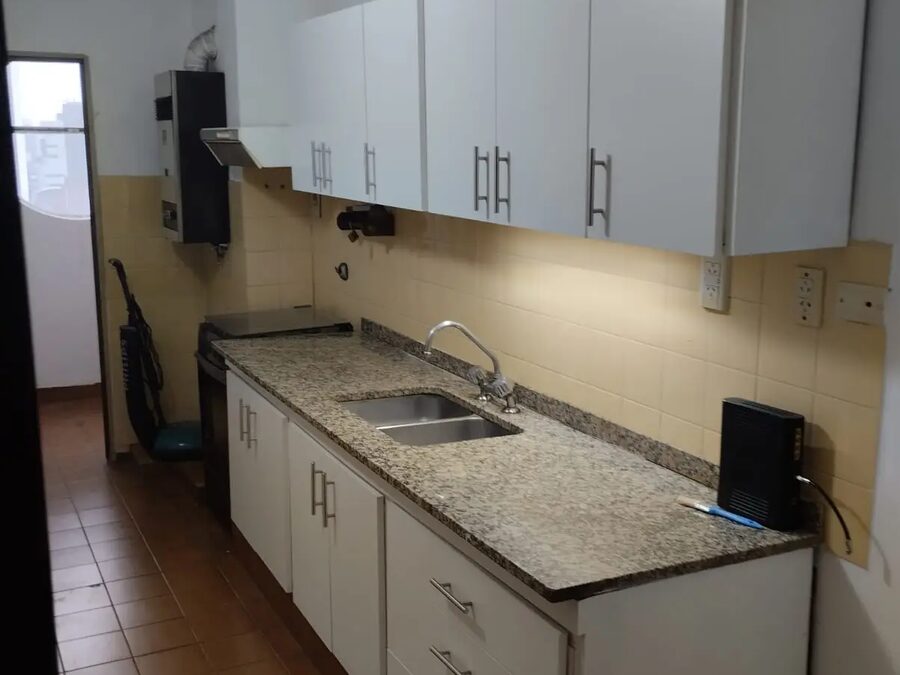 ALQUILO DPTO 3 DORM y COCHERA, CALLE SANTA FE (PARTICULAR)