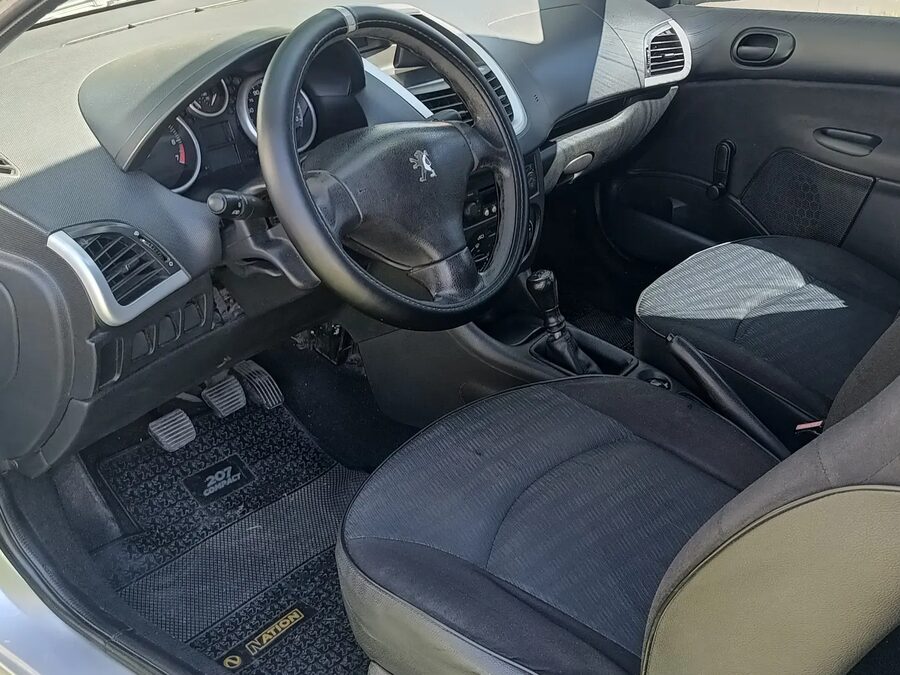 Peugeot 207 compact XR 1.4 3P    /   2009