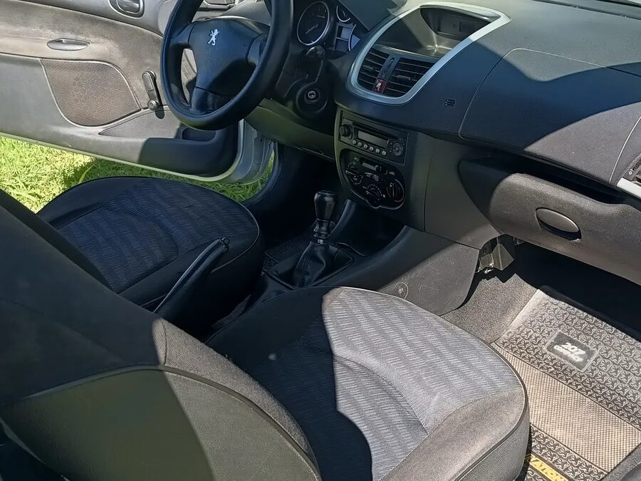Peugeot 207 compact XR 1.4 3P    /   2009