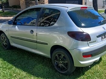 Peugeot 207 compact XR 1.4 3P    /   2009