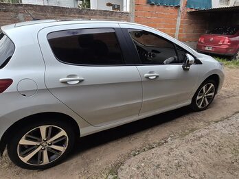 Peugeot 308 Feline