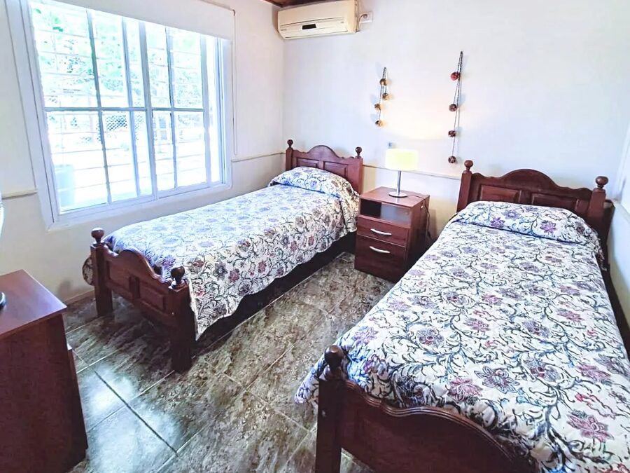 Alquilo Quinta en  Las Acacias.