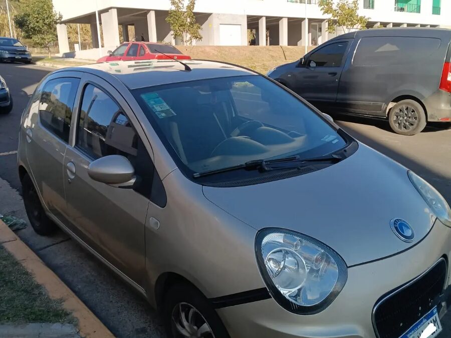 VENDO GEELY 1.3 LC 2017 (PANDA)