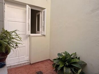 VENDO CASA CENTRICA