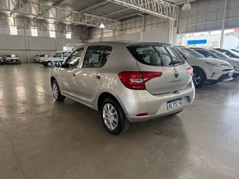 SANDERO PH2 LIFE 1.6 2021 77.364KM