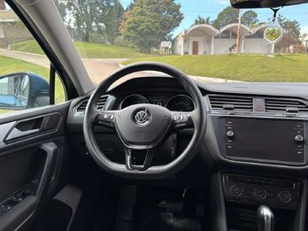VOLKSWAGEN Tiguan 250 TSI DSG