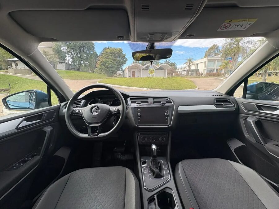 VOLKSWAGEN Tiguan 250 TSI DSG