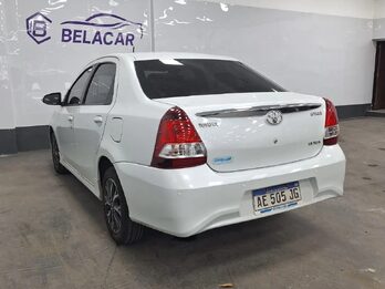 TOYOTA ETIOS XLS 1.5 MT – 2020 – 28000 KMS