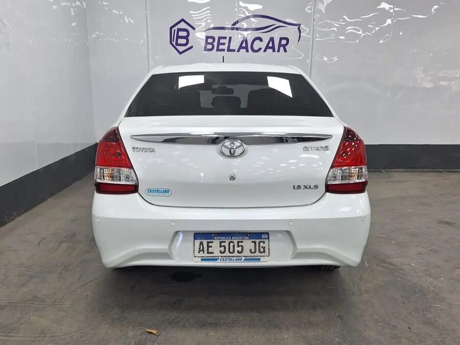 TOYOTA ETIOS XLS 1.5 MT – 2020 – 28000 KMS